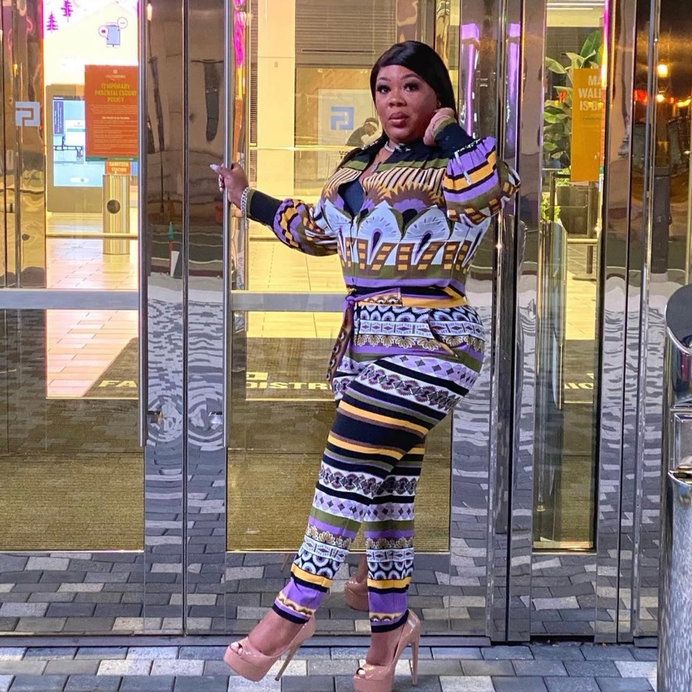 Stylish Multicolor Women's Outfit